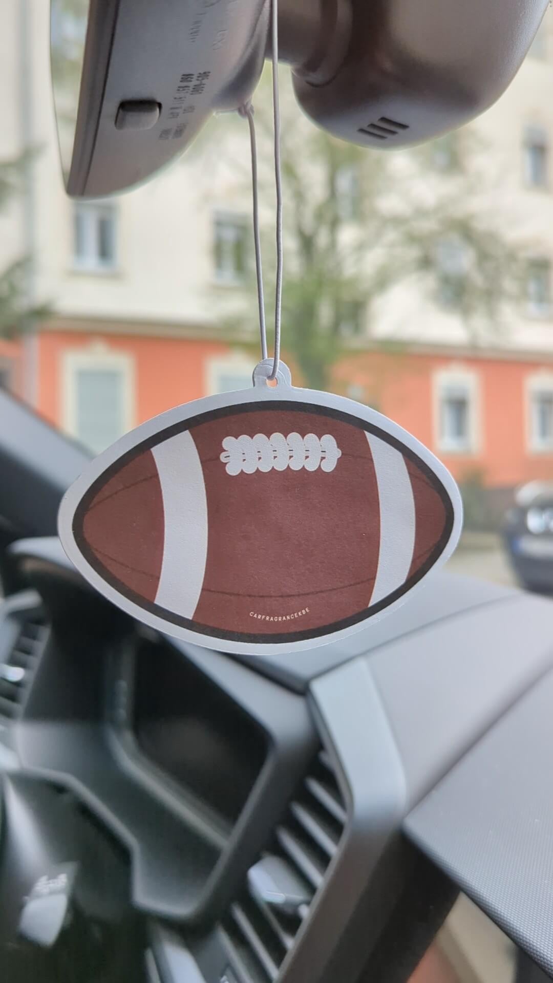 Auto Duftbaum American Football hängt am Auto Rückspiegel