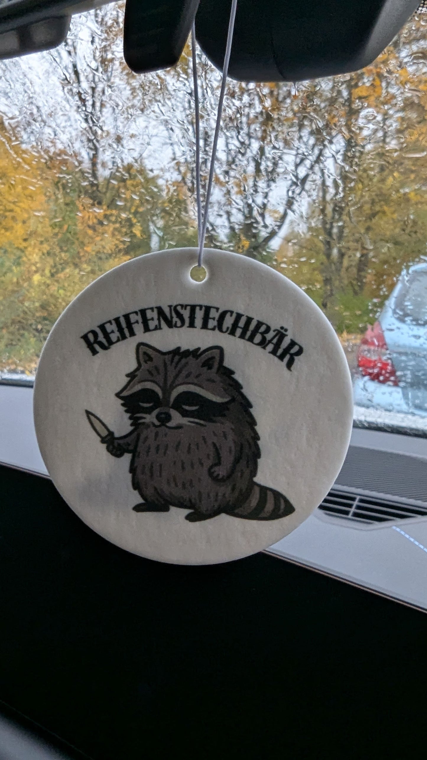 Auto Duftbaum / Lufterfrischer Reifenstechbär - Duft Invict